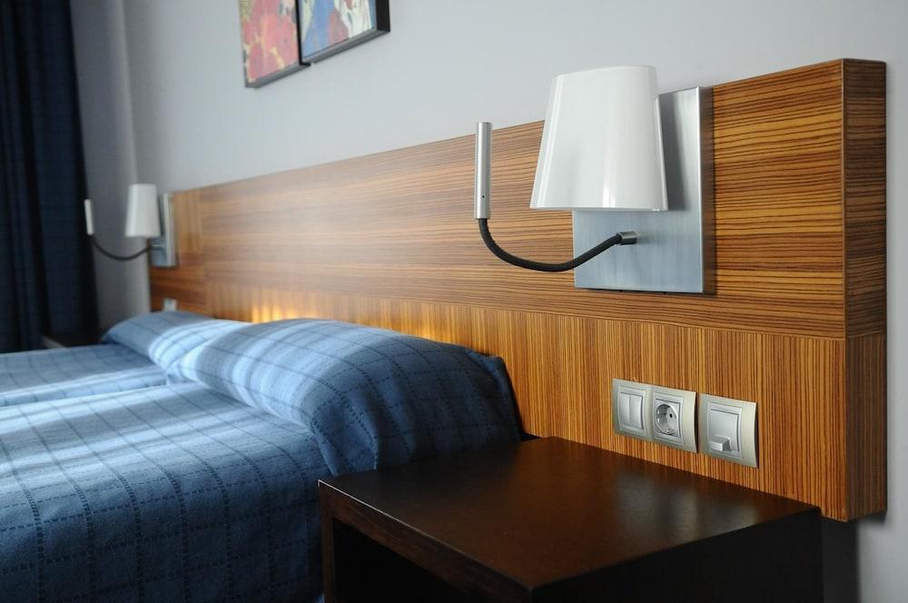 Apartamentos Turisticos Noray Argoños Екстериор снимка